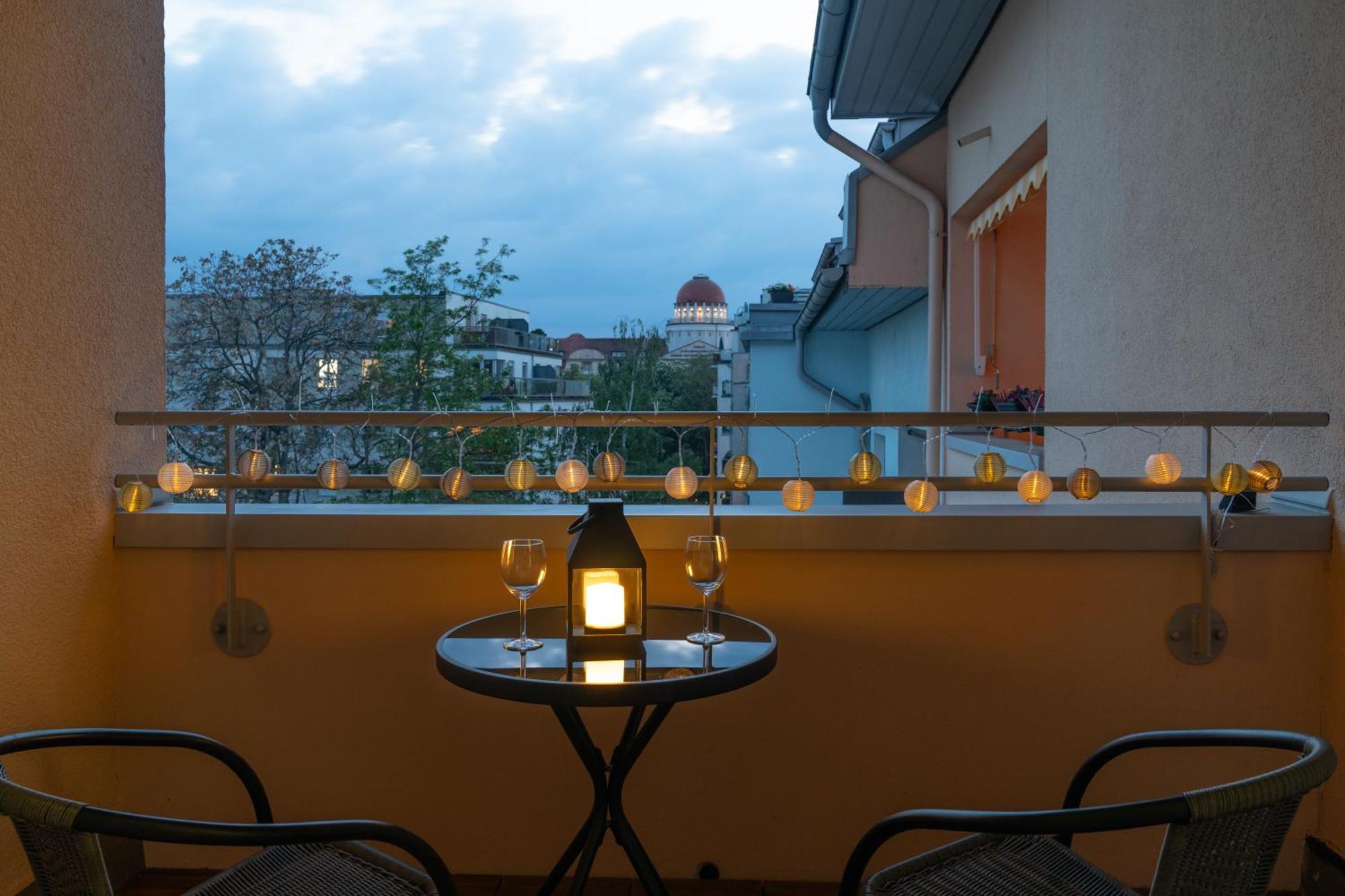 Home Shanti - Studio, Suedvorstadt, Balkon, Tv Lipcse Kültér fotó