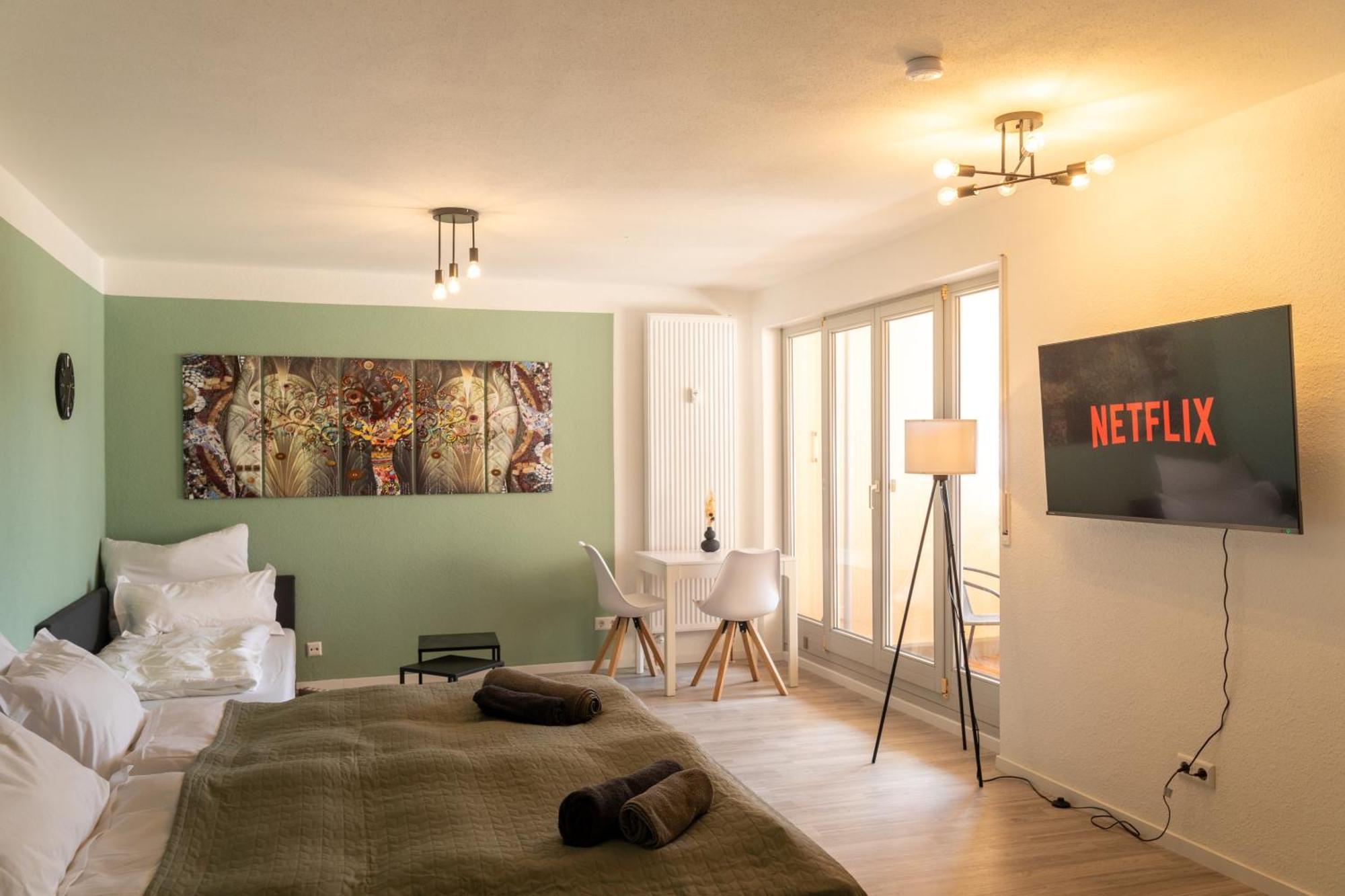 Home Shanti - Studio, Suedvorstadt, Balkon, Tv Lipcse Kültér fotó
